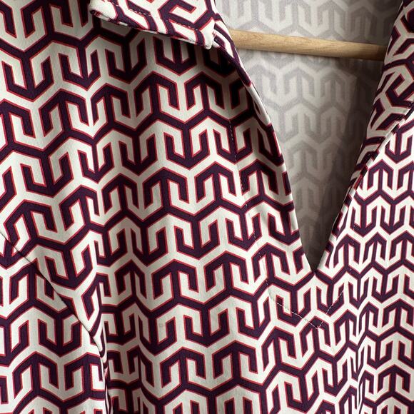 J. McLaughlin Levia Catalina Cloth Sheath Dress Garnet Red Geometric M - Picture 3 of 7